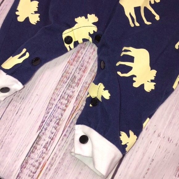 To sleep bear size 80/12-18 months pajama onesie moose print - Picture 4 of 5
